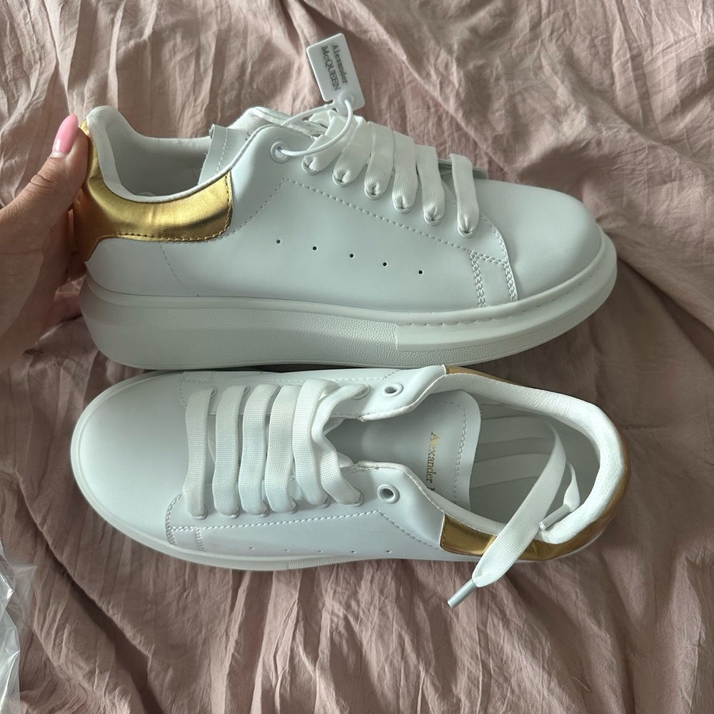 Alexander McQueen Unisex Shoe